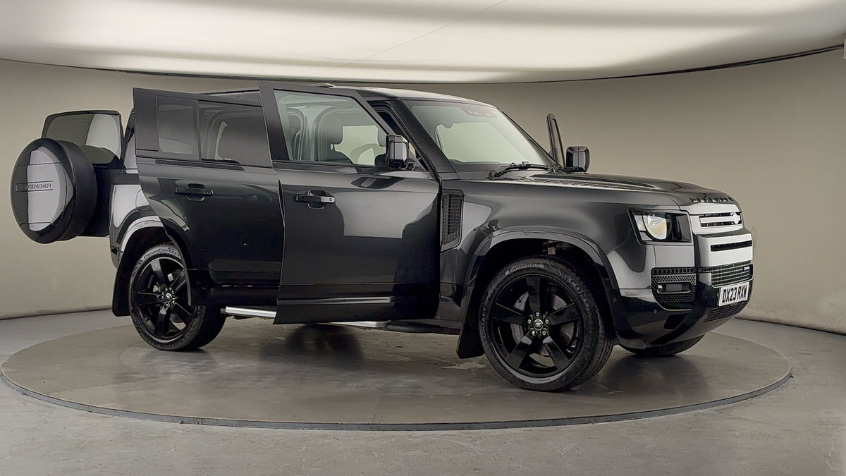 More views of Land Rover Defender 110