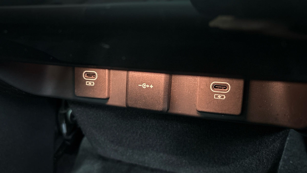 Land Rover Range Rover Sport Image 26
