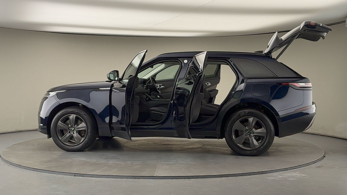 More views of Land Rover Range Rover Velar