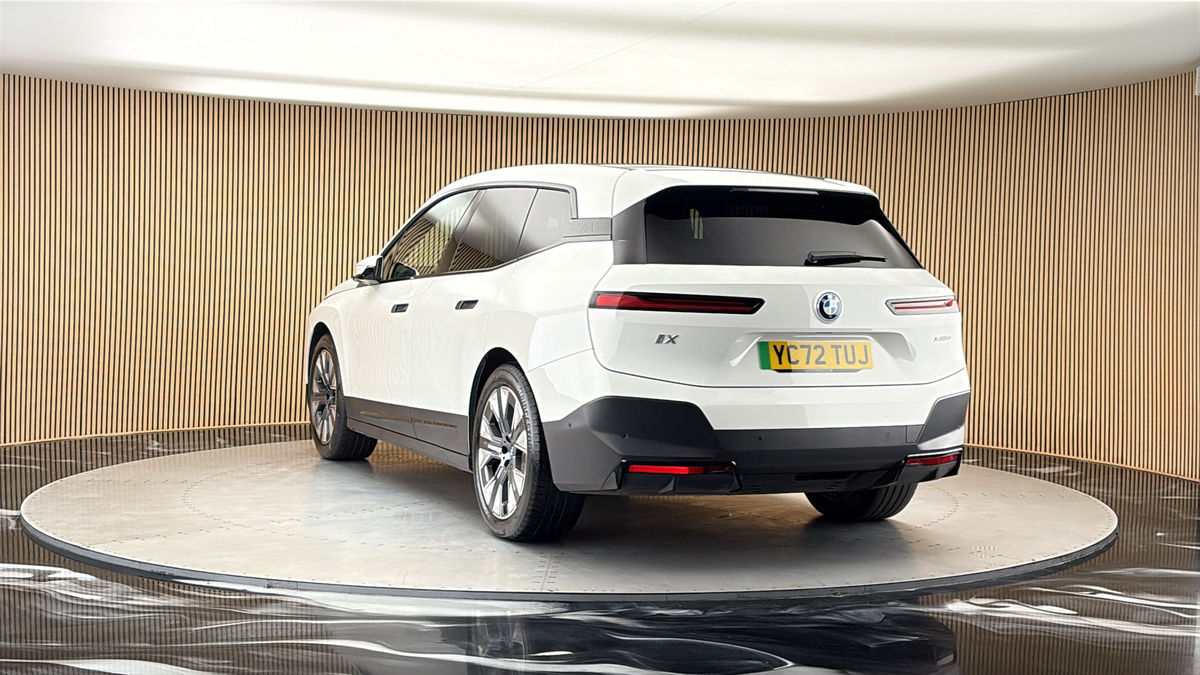 More views of BMW iX
