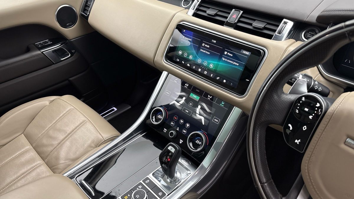 Land Rover Range Rover Sport Image 18