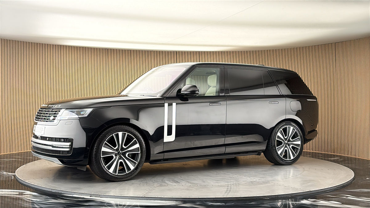 More views of Land Rover Range Rover