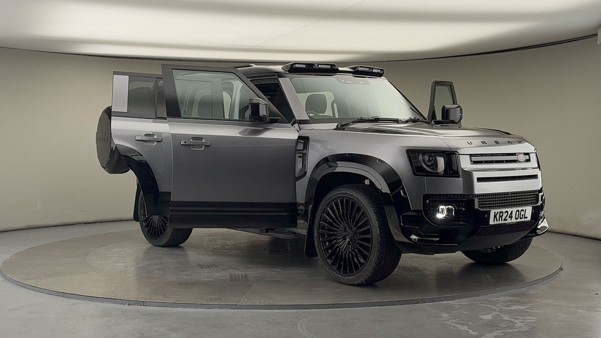 More views of Land Rover Defender 110