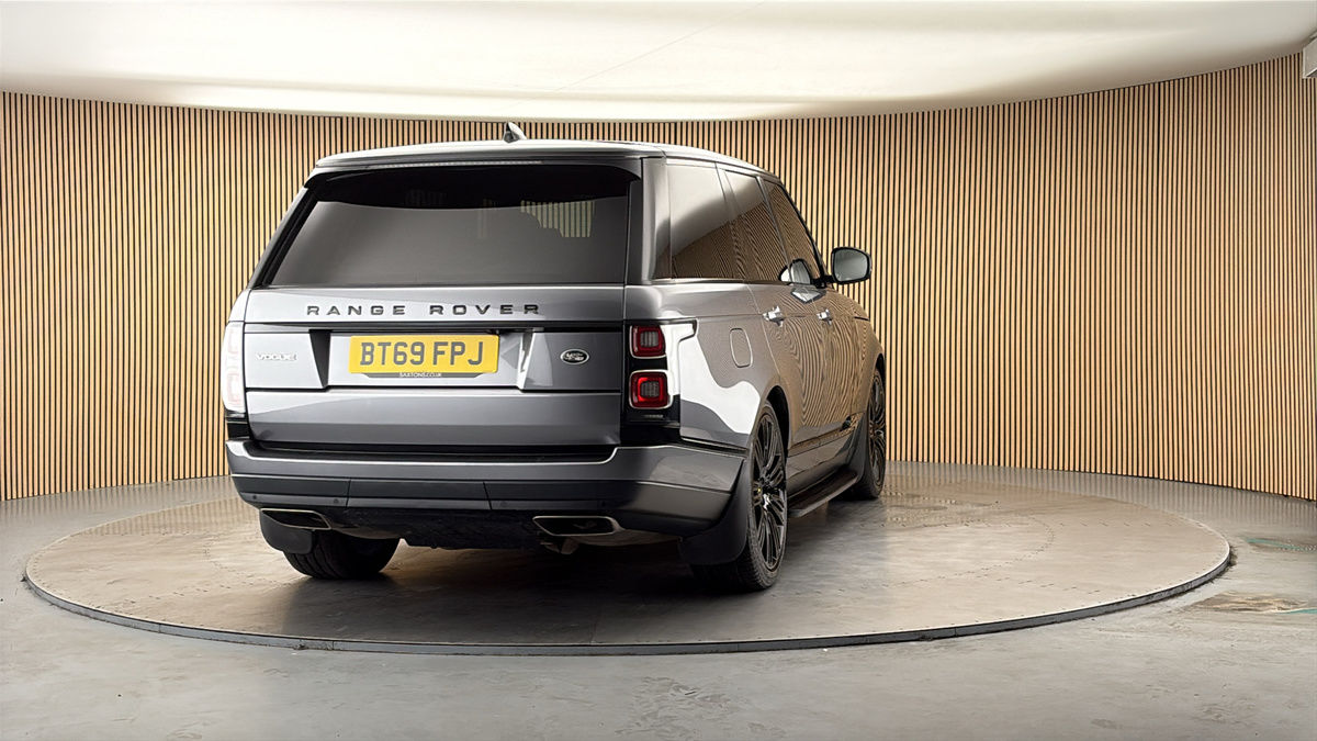 More views of Land Rover Range Rover