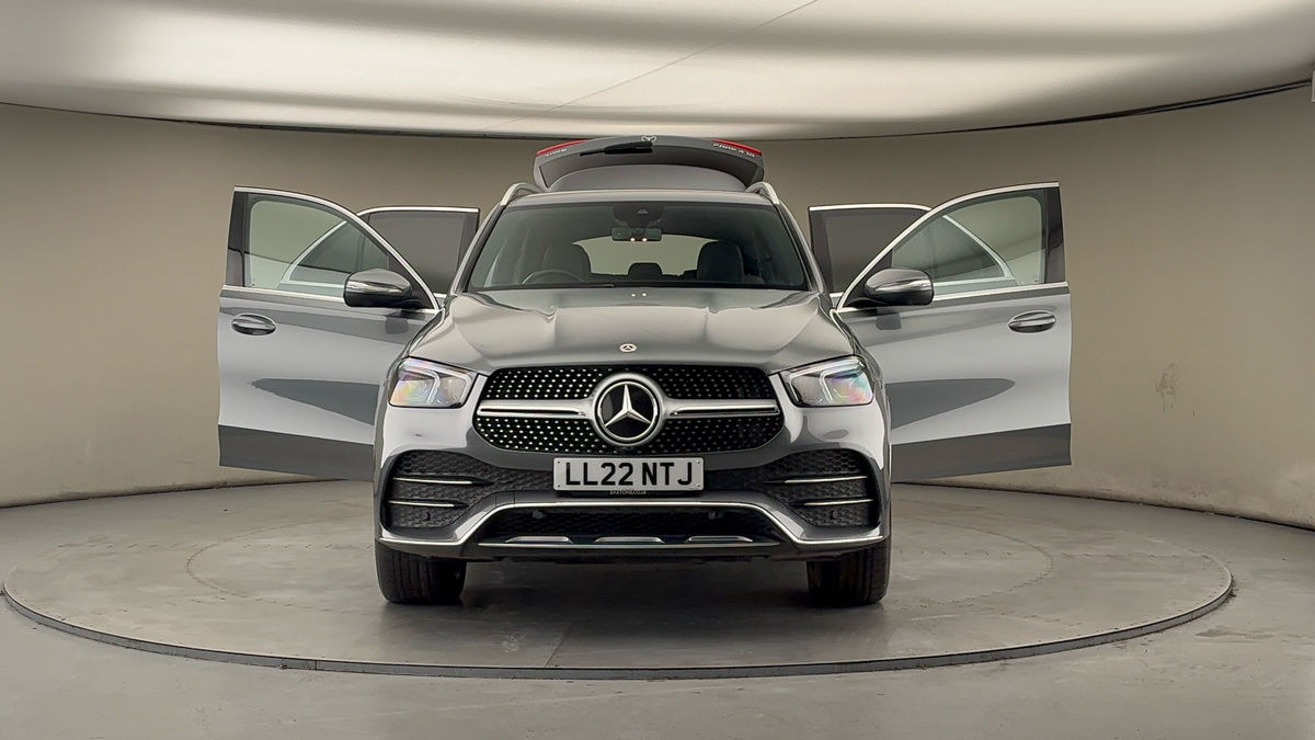 More views of Mercedes-Benz GLE