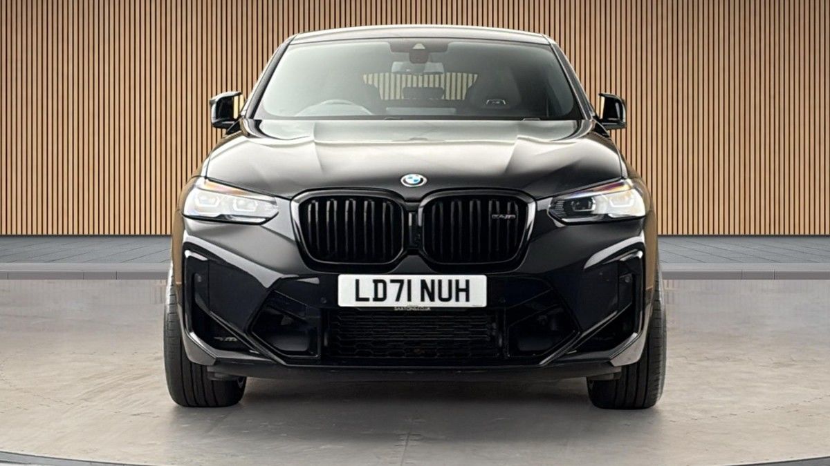 More views of BMW X4 M