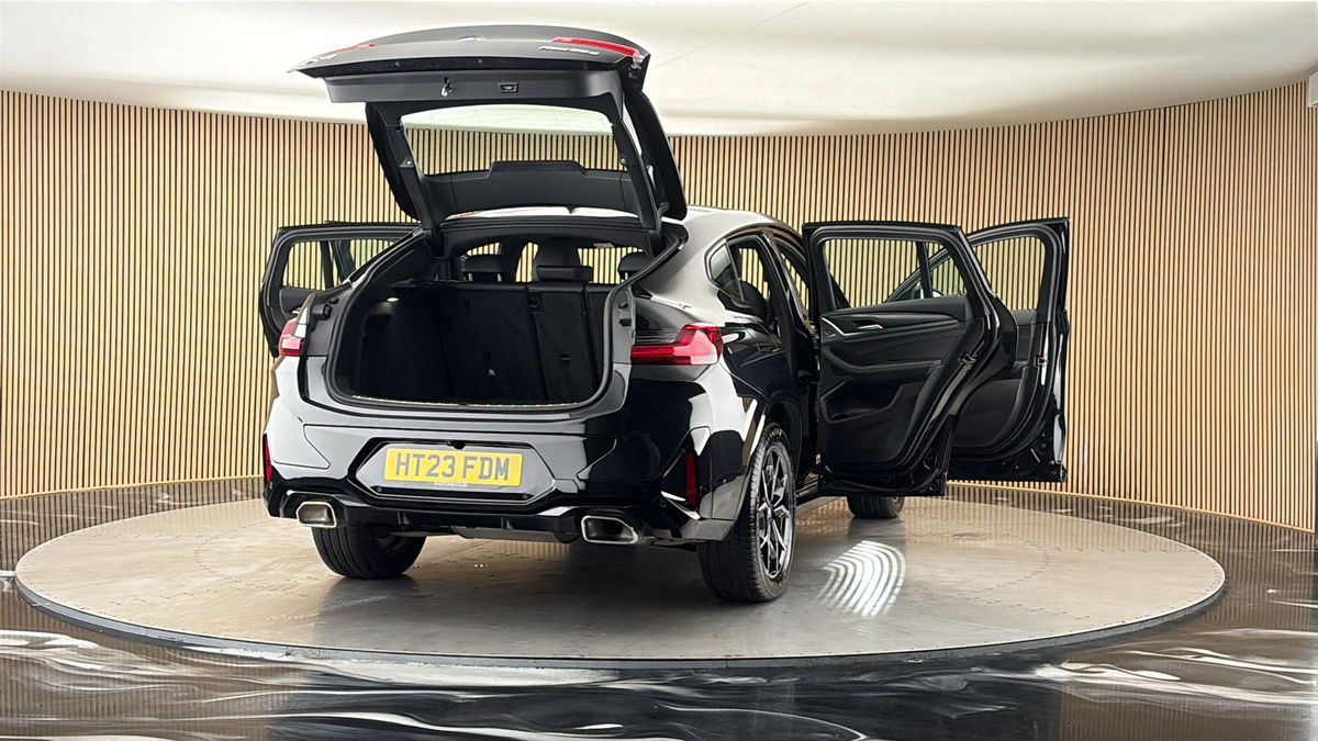 More views of BMW X4