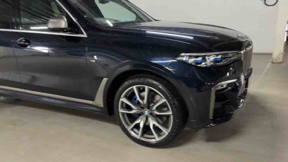 More views of BMW X7