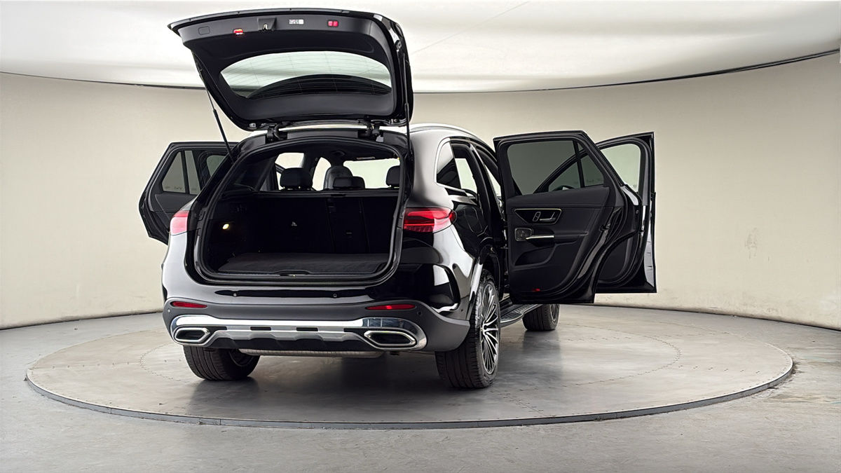 More views of Mercedes-Benz GLC