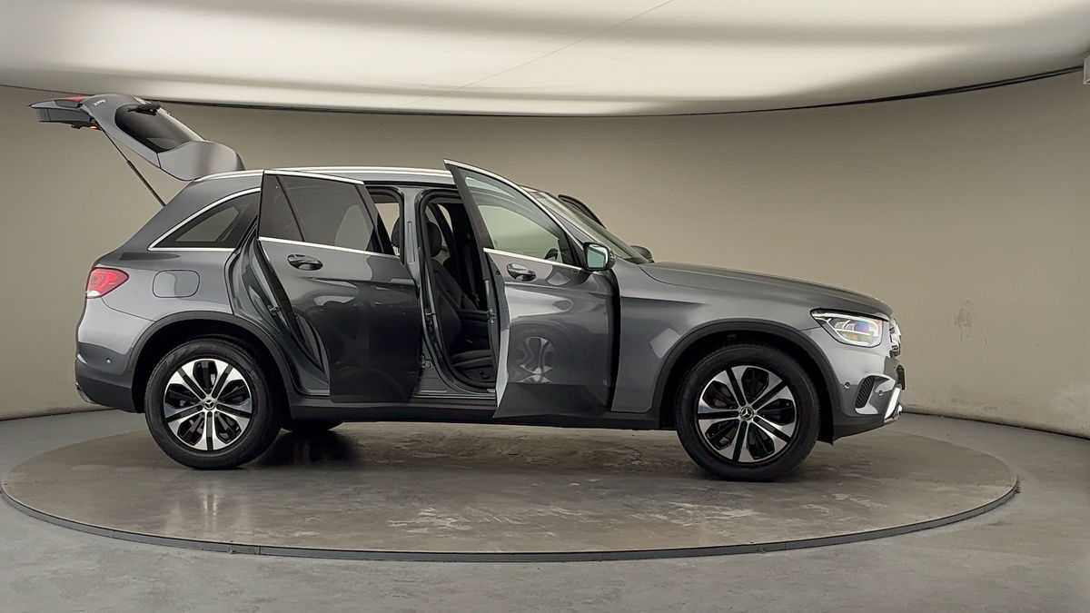 More views of Mercedes-Benz GLC