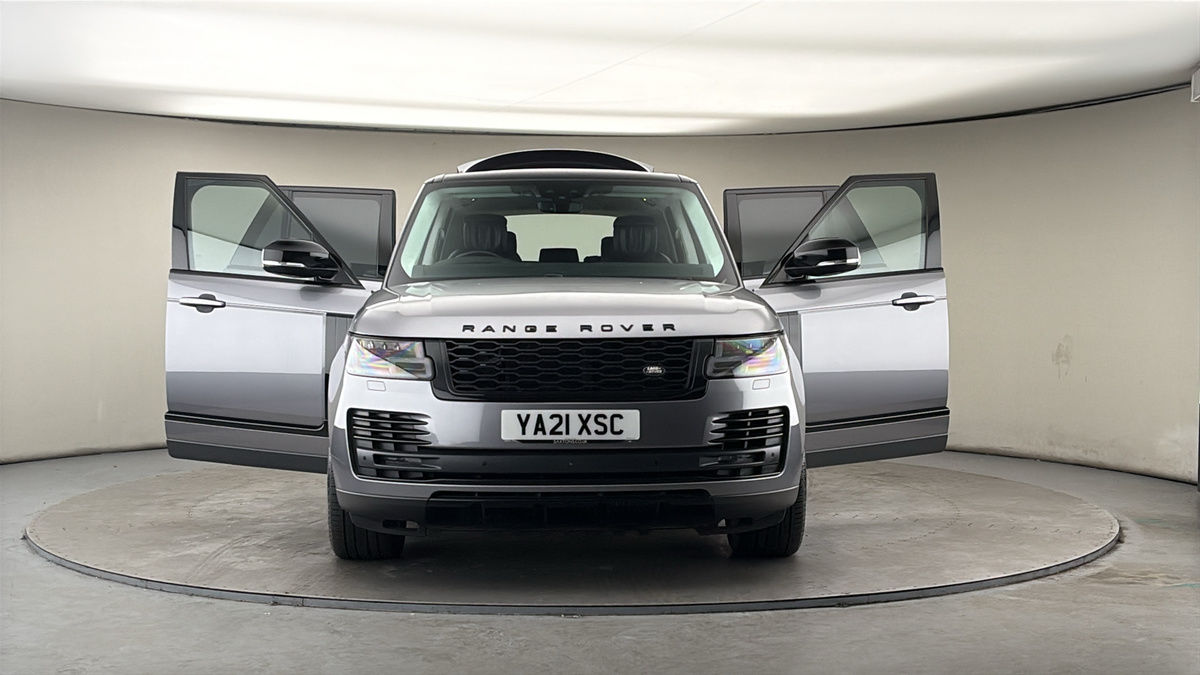 More views of Land Rover Range Rover