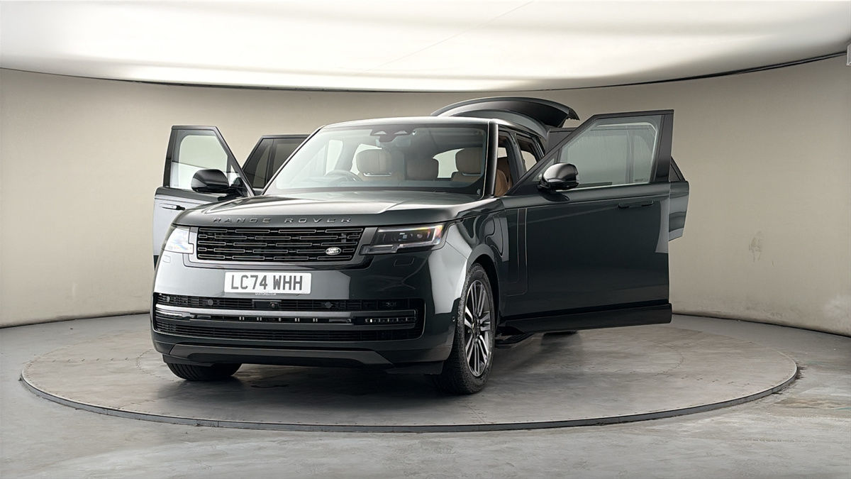 More views of Land Rover Range Rover