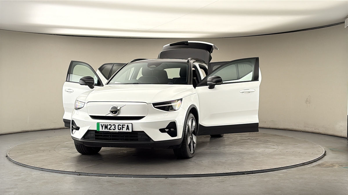 More views of Volvo XC40