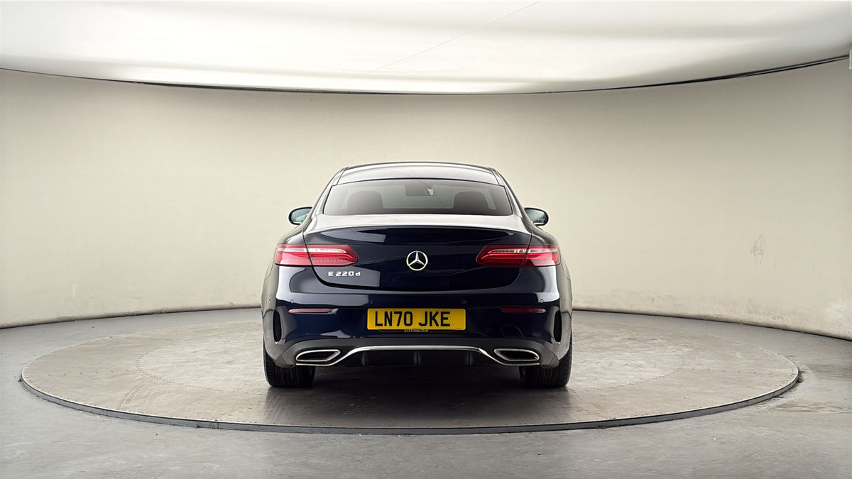 Mercedes-Benz E Class Image 4