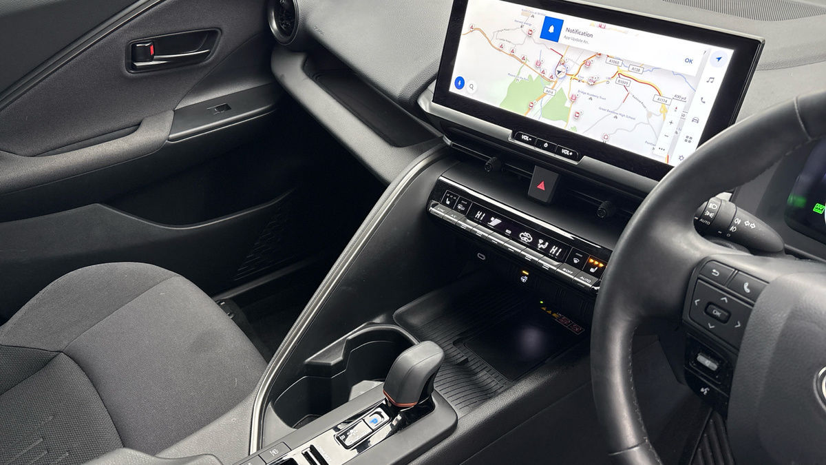 Toyota C-HR Image 18