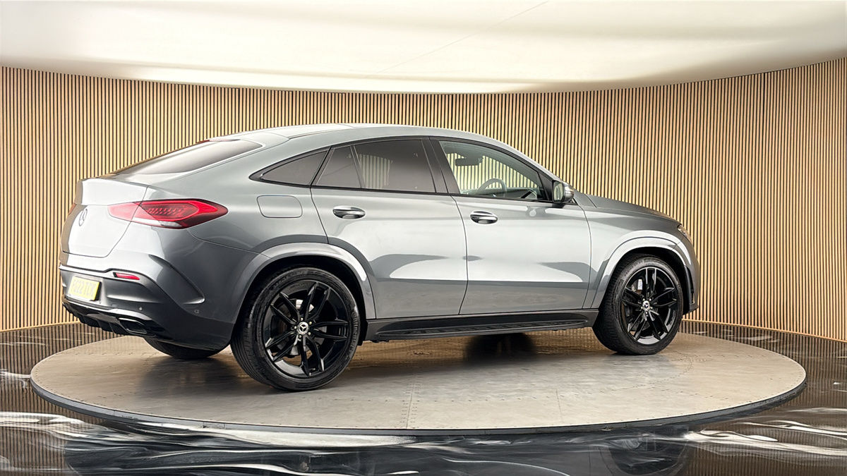 More views of Mercedes-Benz GLE