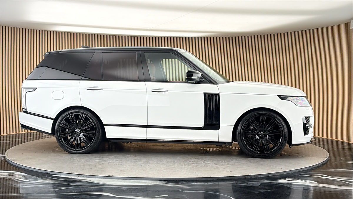 More views of Land Rover Range Rover