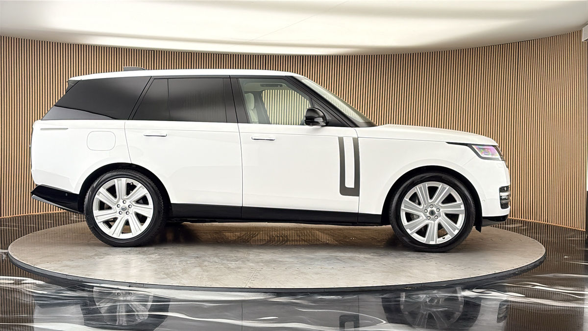 More views of Land Rover Range Rover
