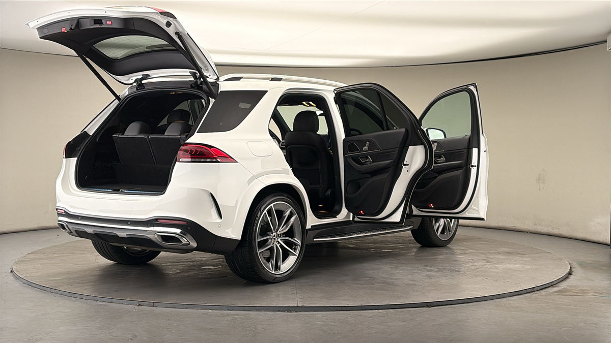 More views of Mercedes-Benz GLE