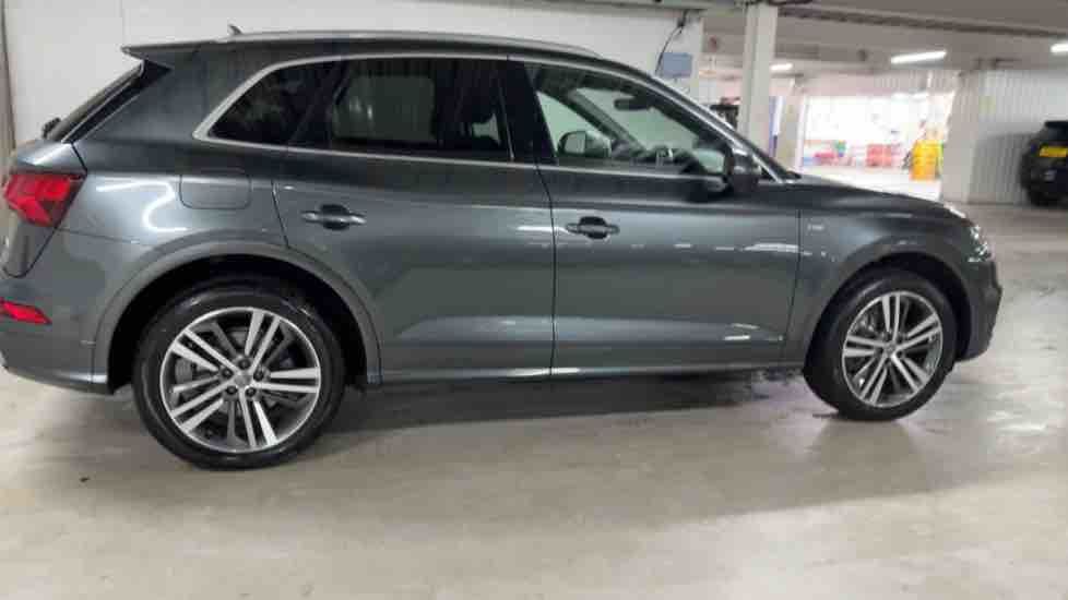More views of Audi Q5