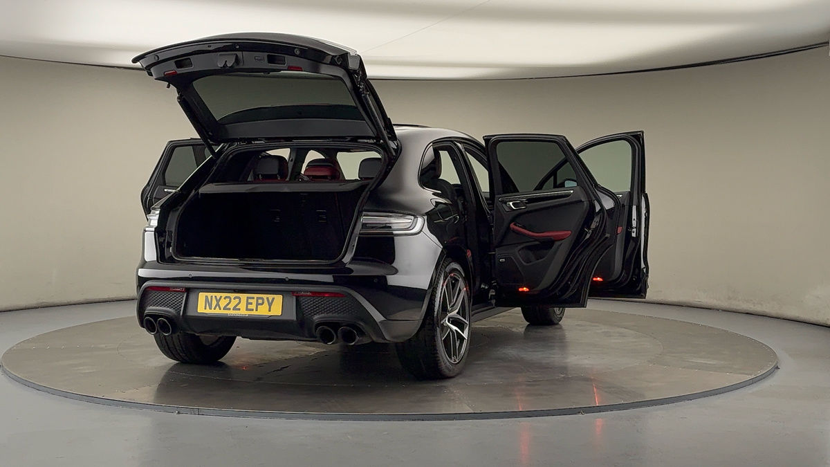 More views of Porsche Macan