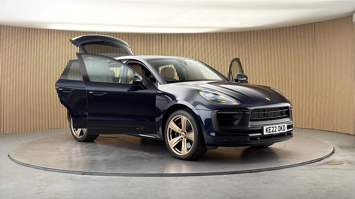 More views of Porsche Macan