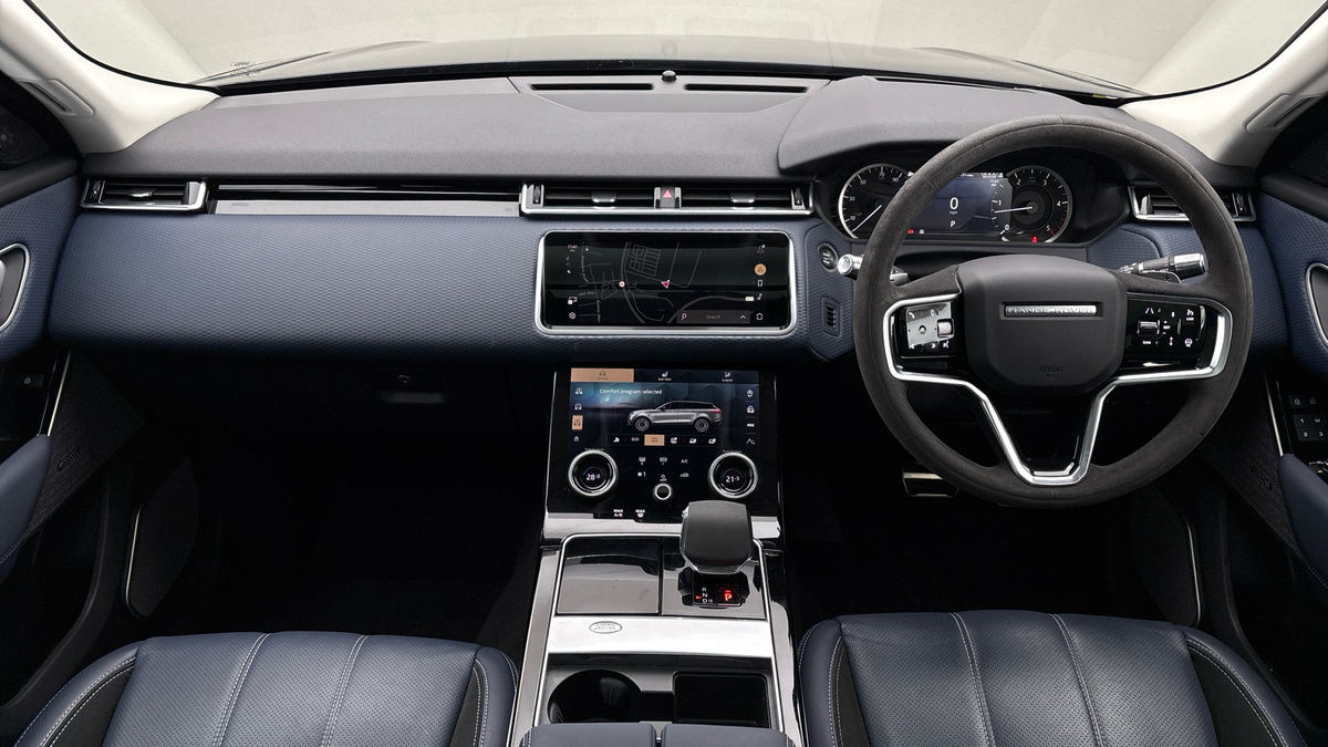 Land Rover Range Rover Velar Image 12