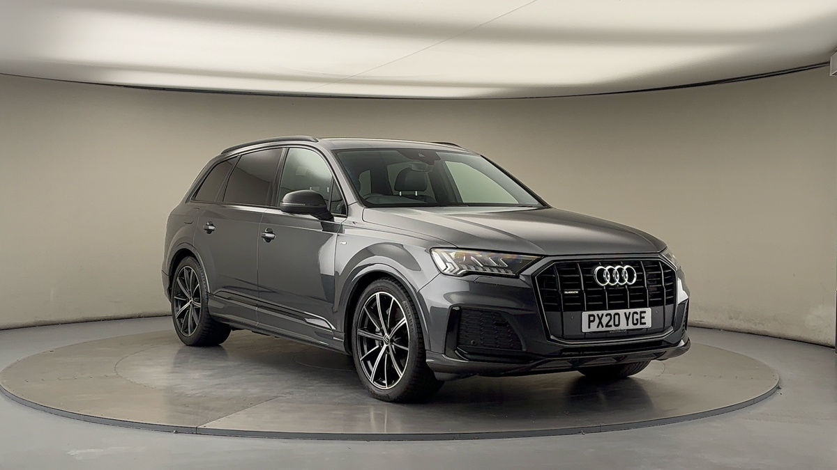 Audi Q7 Sticky Header Image