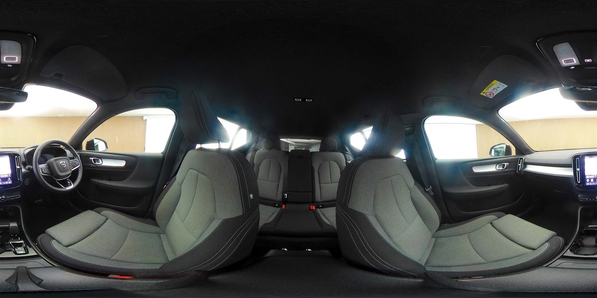 More views of Volvo XC40