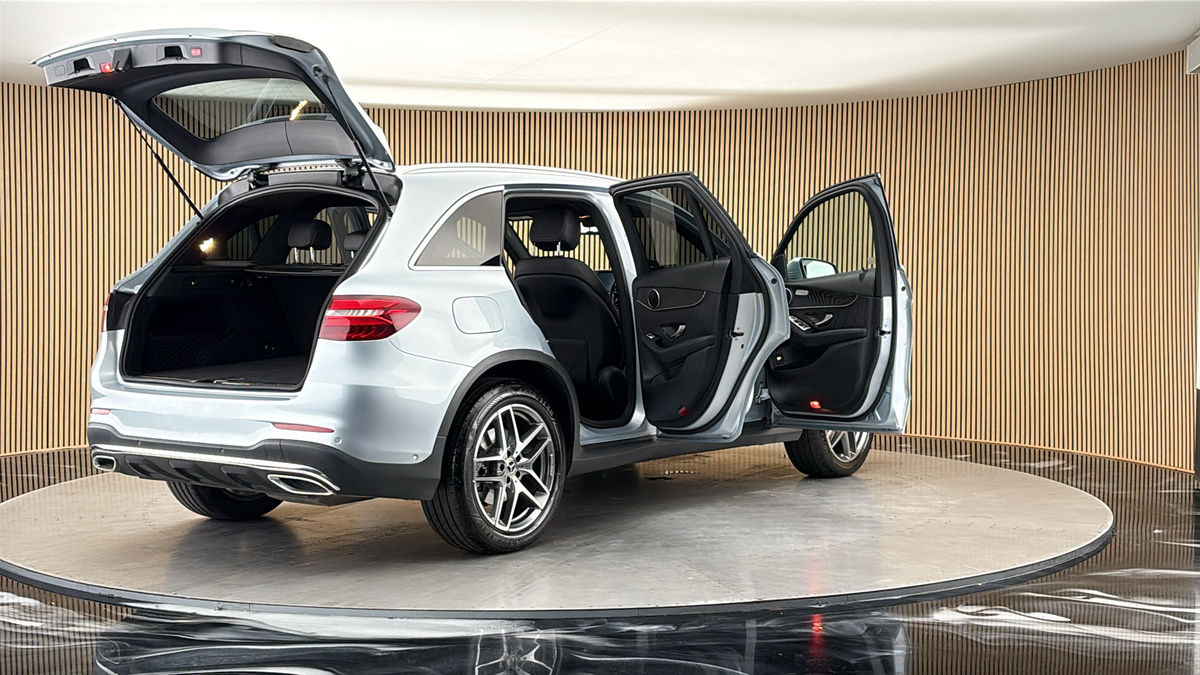 More views of Mercedes-Benz GLC