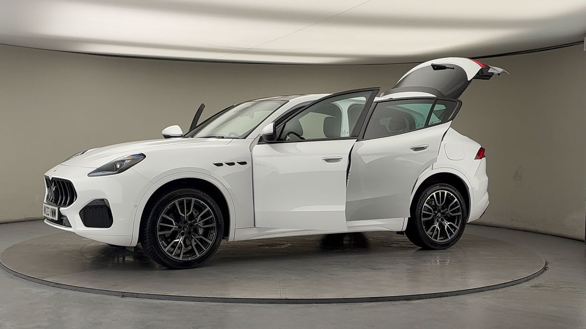 More views of Maserati Grecale