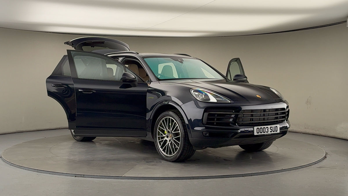 More views of Porsche Cayenne