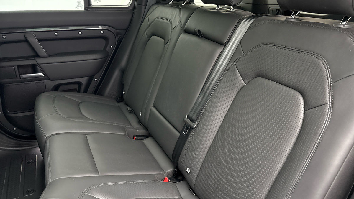Land Rover Defender 110 Urban Image 8