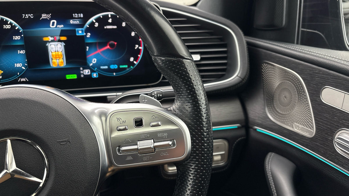 Mercedes-Benz GLE Image 14