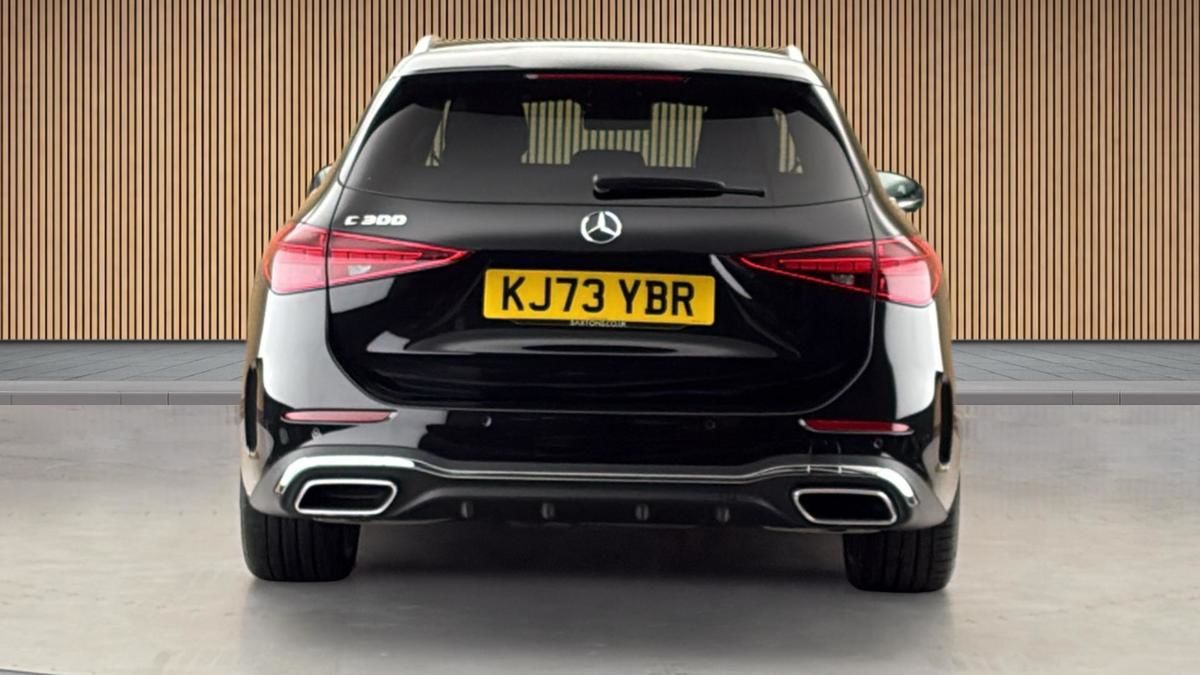 Mercedes-Benz C Class Image 4