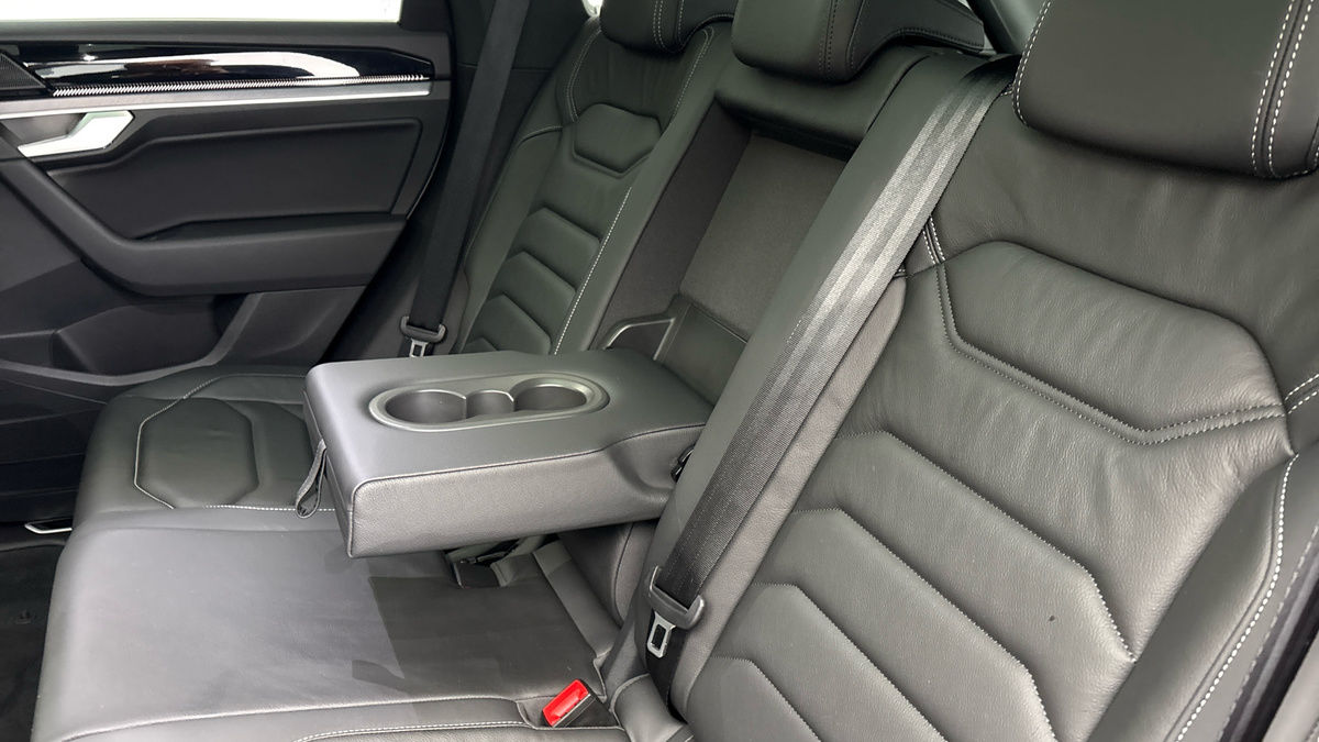 Volkswagen Touareg Image 9