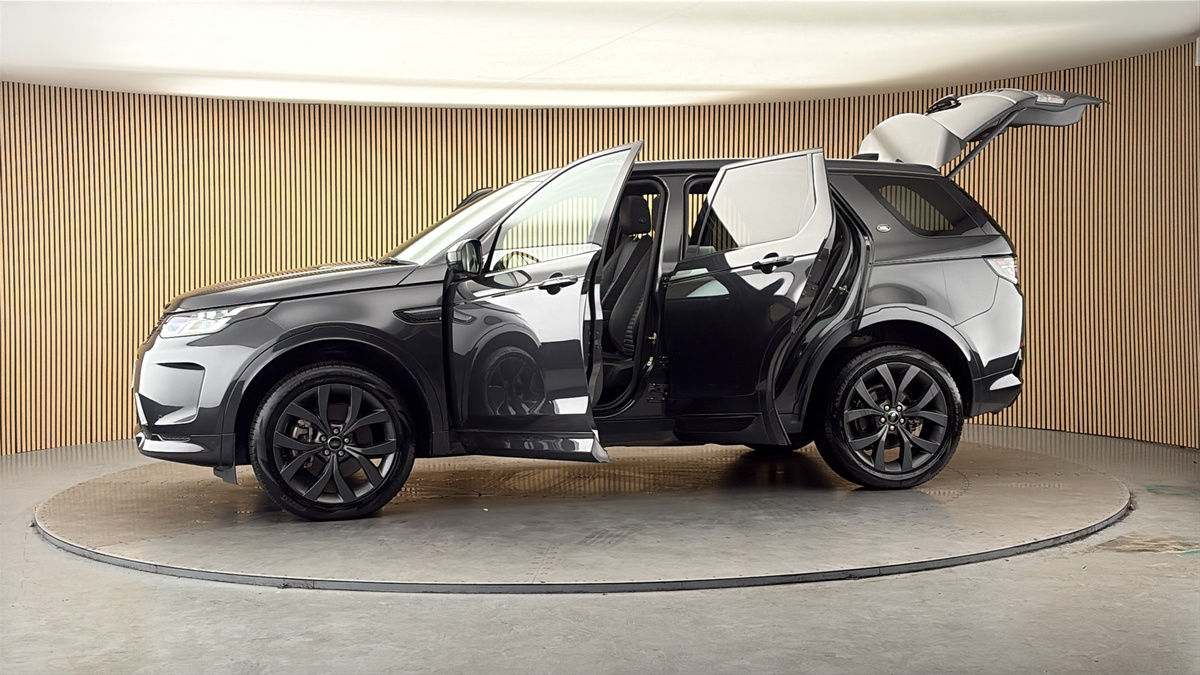 More views of Land Rover Discovery Sport