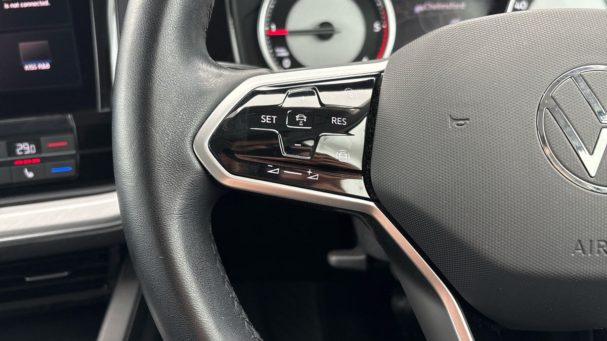 Volkswagen Touareg Image 13