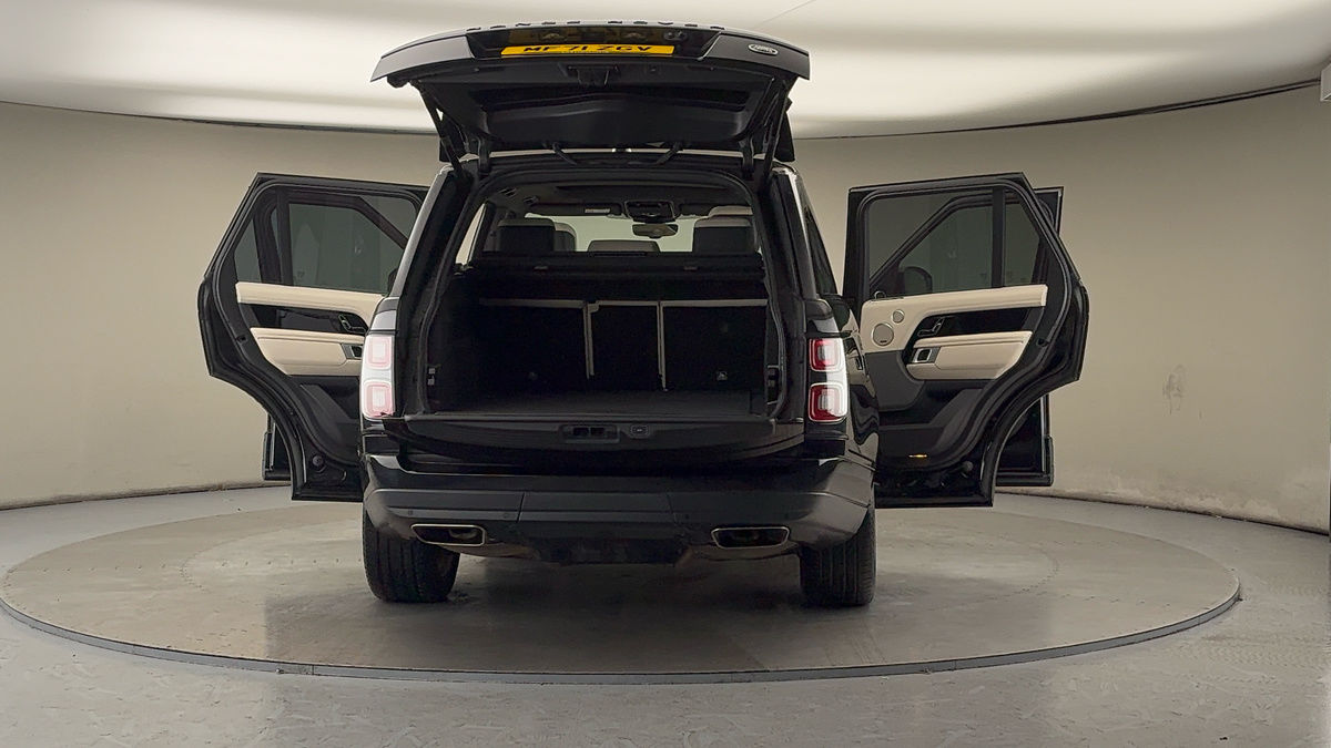 More views of Land Rover Range Rover