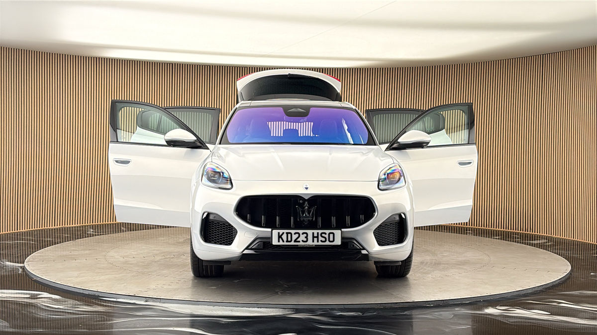 More views of Maserati Grecale