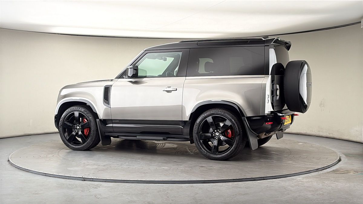 More views of Land Rover Defender 90