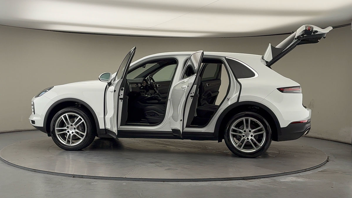 More views of Porsche Cayenne