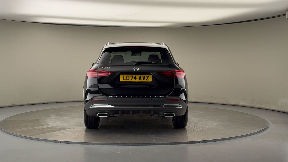 Mercedes-Benz GLA Image 4