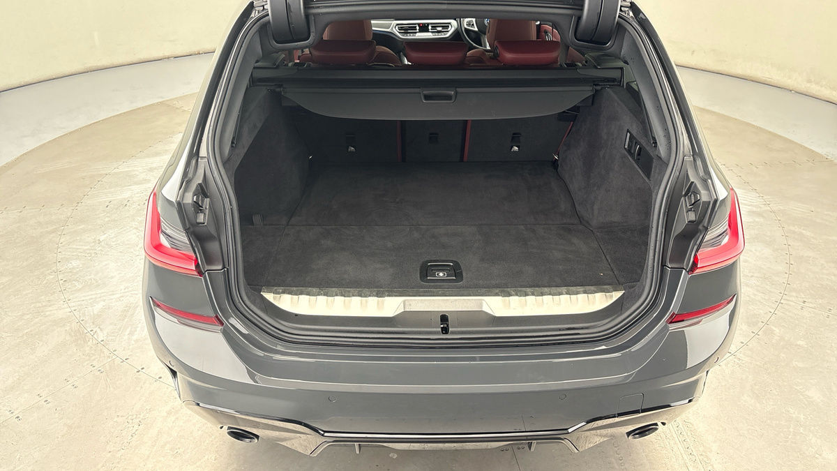 BMW 3 Series Image 11