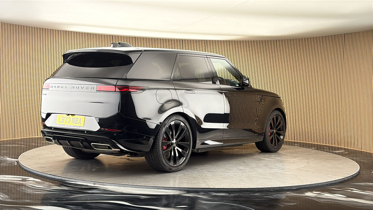 More views of Land Rover Range Rover Sport