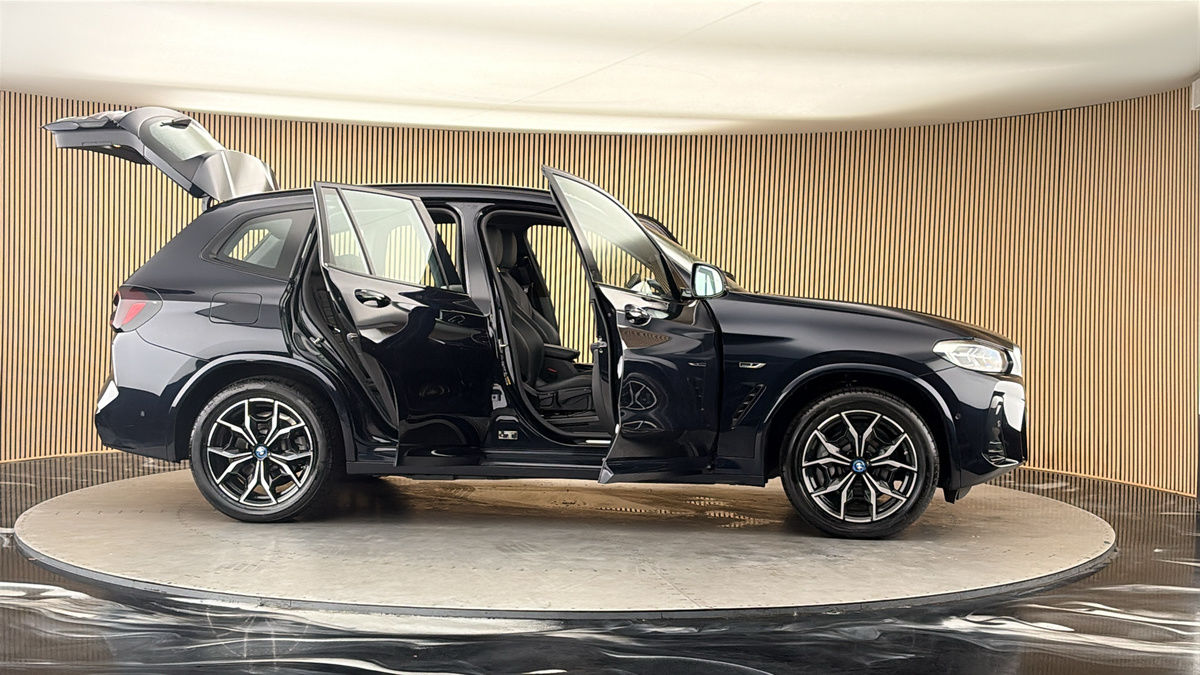 More views of BMW X3