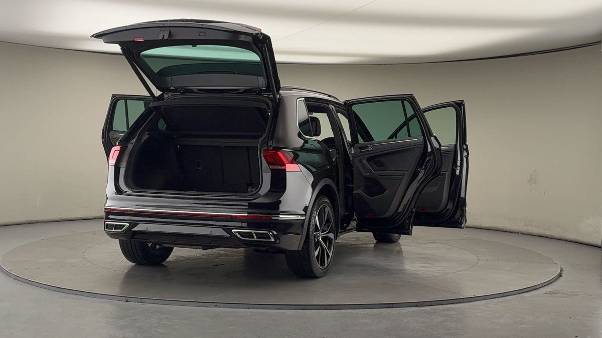 More views of Volkswagen Tiguan