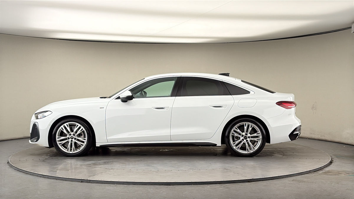 Audi A5 Image 15