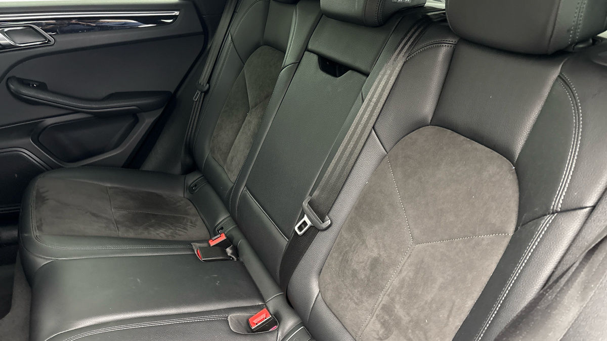 Porsche Macan Image 8