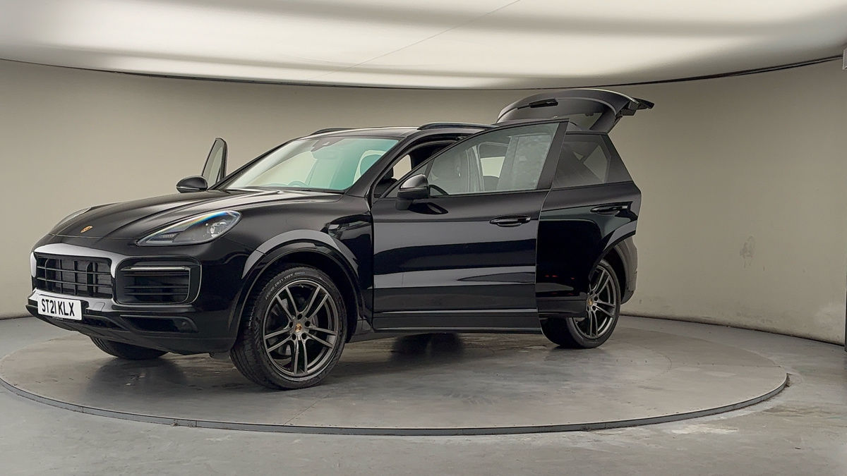 Porsche Cayenne Image 22